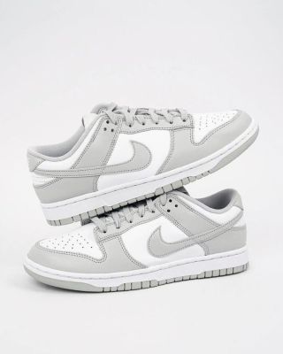 Nike Dunk Low Grey Fog, náš momentální best-seller, co na něj říkáš? Dej nám vědět do komentářů.👇🏻 Nakupuj na -...